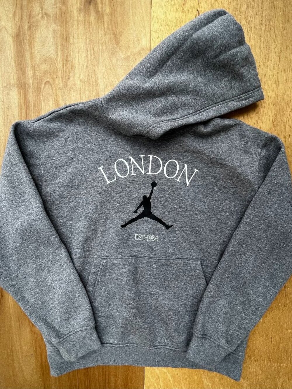 AIR JORDAN LONDON EST 1984 PULLOVER HOODIE Men’s sz M Heather Gray